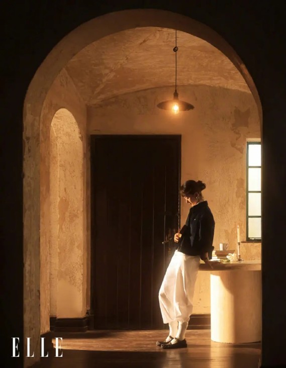 披头士与滚石的会面：AI双雄达沃斯对话，揭开技术狂飙下的“减速焦虑”