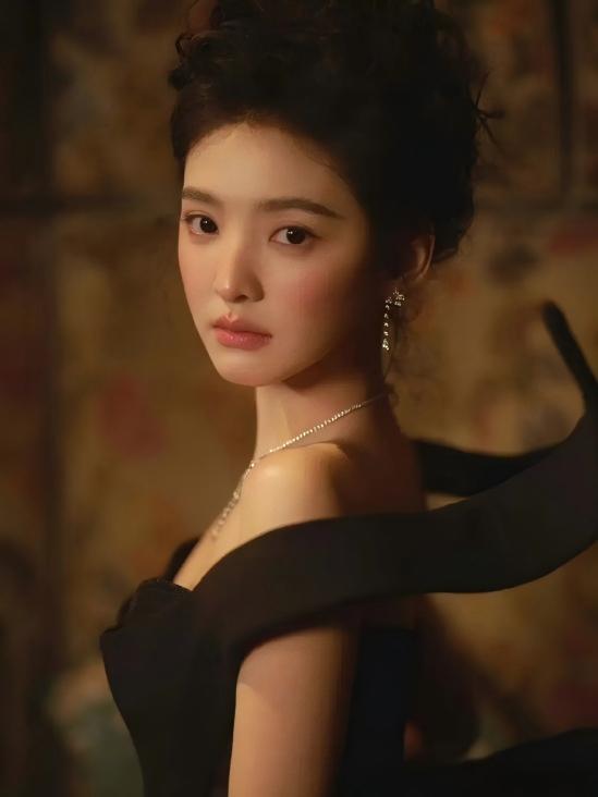 长三角“双雄”，争夺下一个万亿消费之城