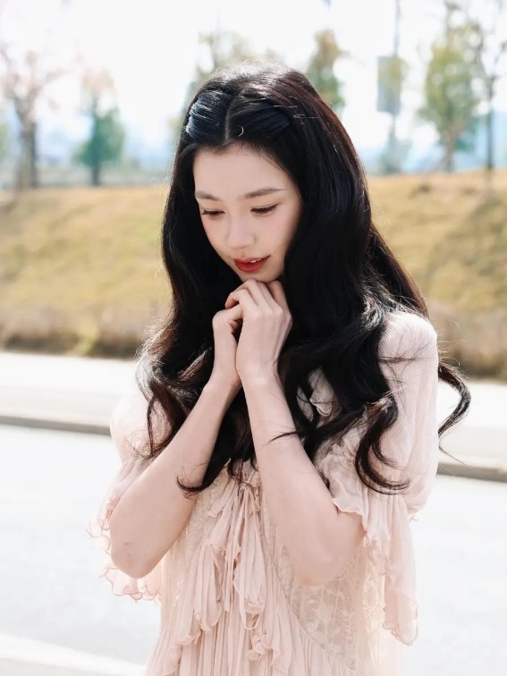 全球大爆的顶流，又杀回来了